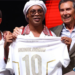 Ronaldinho Kembali ke Sepak Bola Profesional Setelah 11 Tahun