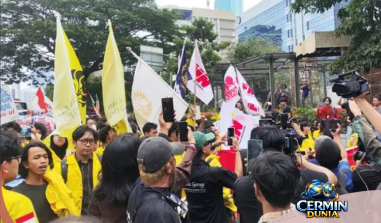 Demo Mahasiswa UI: Tuntutan MBG, Pendidikan dan Korupsi